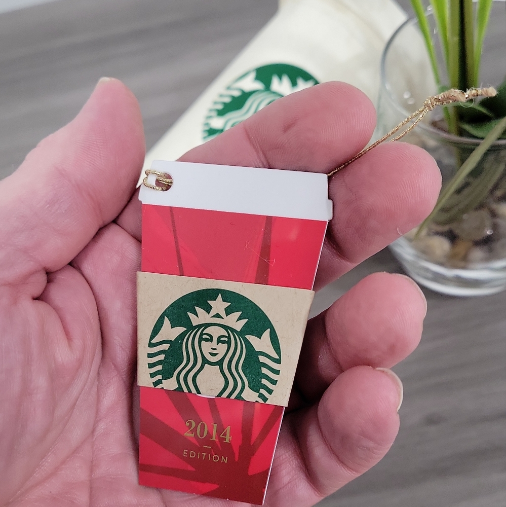 Rare STARBUCKS Mini Red Cup Ornament / Gift Card Set of 2 ☕️ - Picture 4 of 9